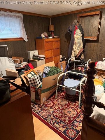 413 Lore Street, St Albans, WV 25177