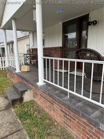 413 Lore Street, St Albans, WV 25177