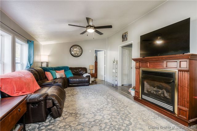 835 Hunters Road NE, Palmyra, IN 47164