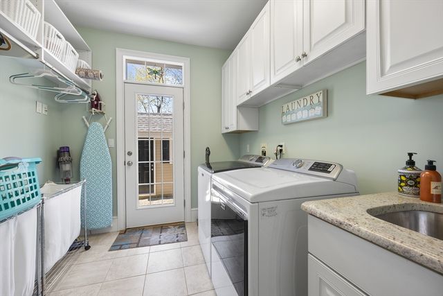 344 Salem St, Lynnfield, MA 01904