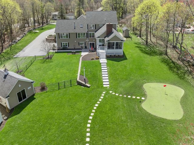 344 Salem St, Lynnfield, MA 01904