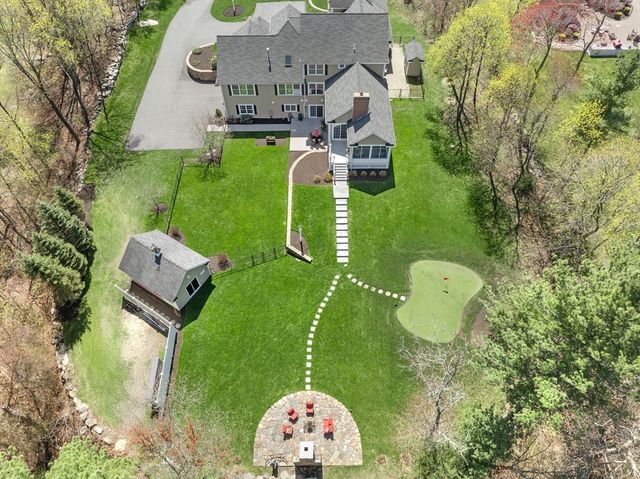 344 Salem St, Lynnfield, MA 01904