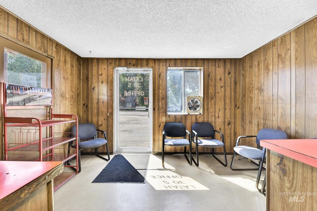 30 S Latah, Boise, ID 83705 photo 5