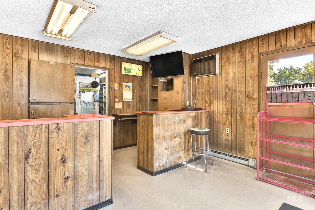 30 S Latah, Boise, ID 83705 photo 6