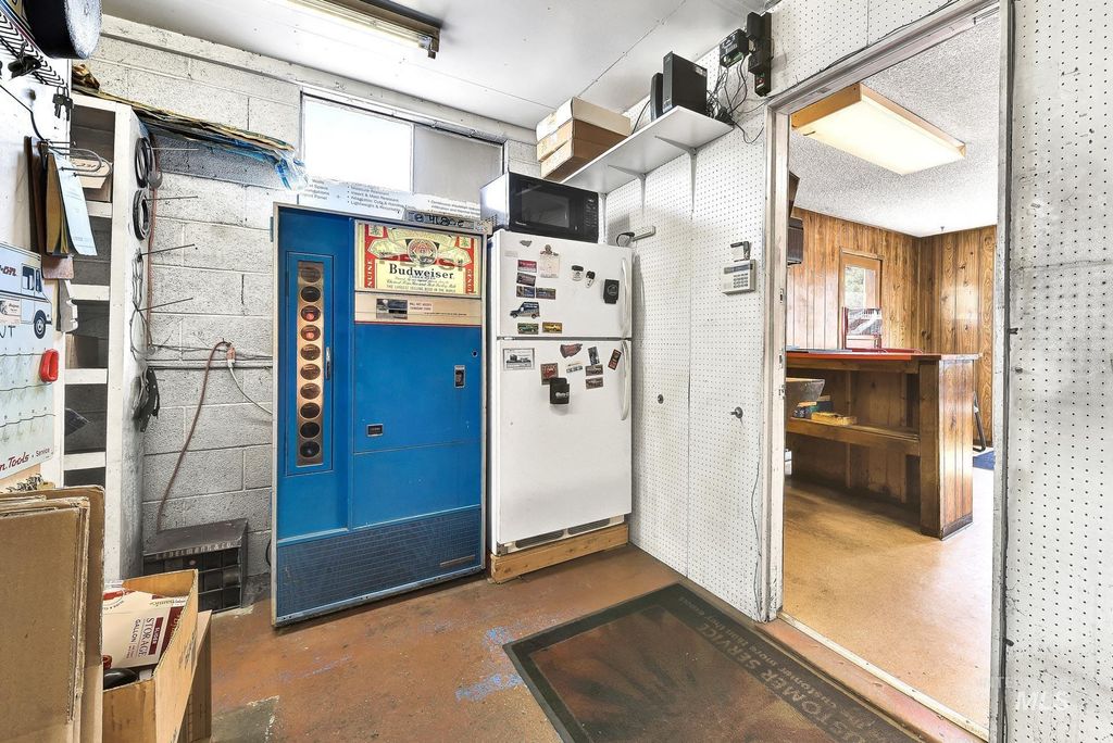 30 S Latah, Boise, ID 83705 photo 8