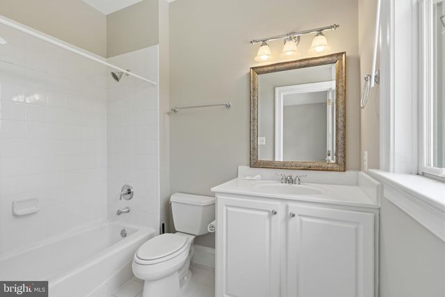 5248 CLIFTON ST, Alexandria, VA 22312
