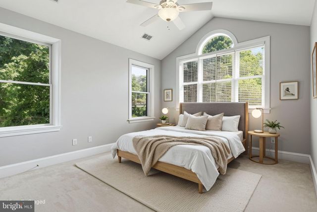 5248 CLIFTON ST, Alexandria, VA 22312