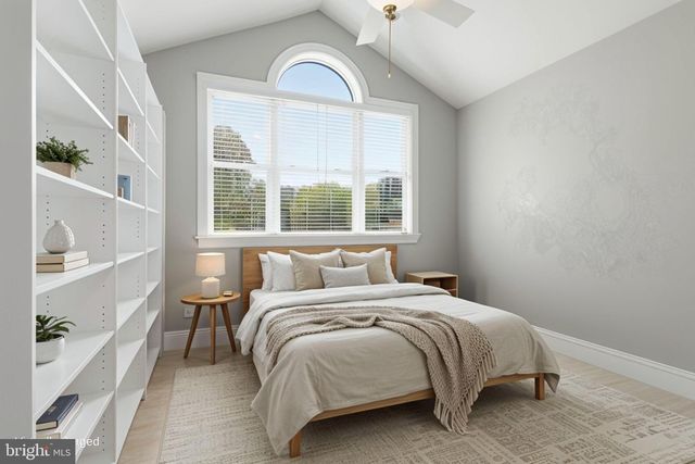 5248 CLIFTON ST, Alexandria, VA 22312