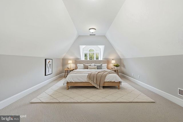 5248 CLIFTON ST, Alexandria, VA 22312