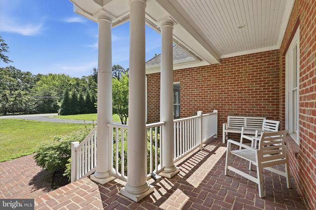 5248 CLIFTON ST, Alexandria, VA 22312
