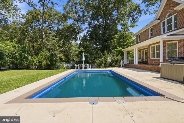 5248 CLIFTON ST, Alexandria, VA 22312