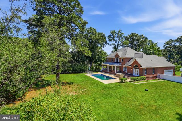 5248 CLIFTON ST, Alexandria, VA 22312