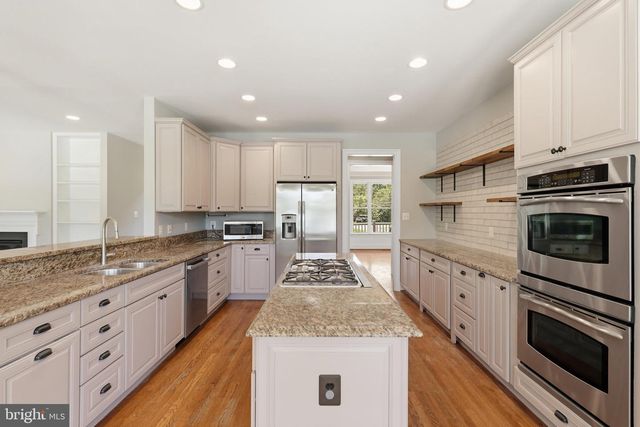 5248 CLIFTON ST, Alexandria, VA 22312