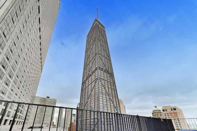 201 E Chestnut Street 3A, Chicago, IL 60611