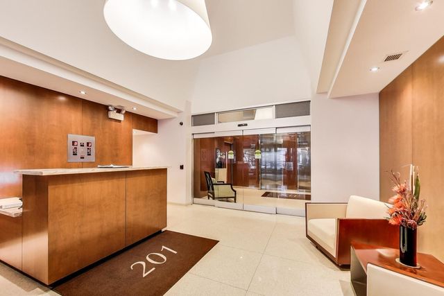 201 E Chestnut Street 3A, Chicago, IL 60611