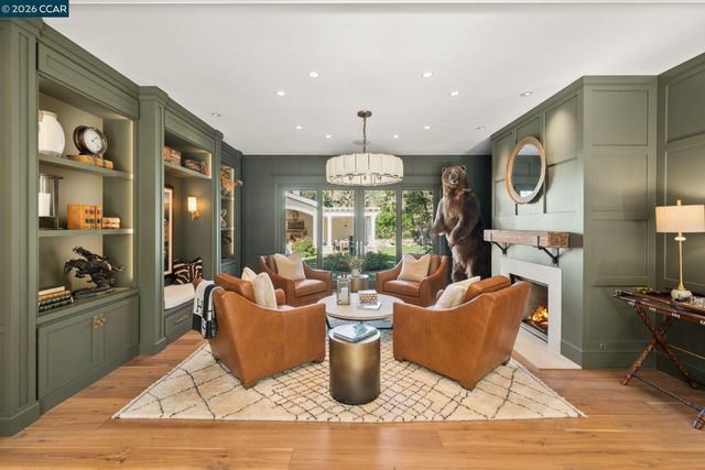 1749 Alameda Diablo, Diablo, CA 94528