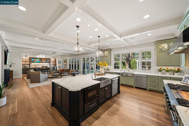 1749 Alameda Diablo, Diablo, CA 94528