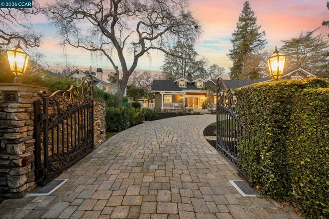 1749 Alameda Diablo, Diablo, CA 94528