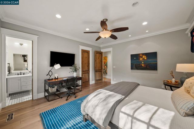 1749 Alameda Diablo, Diablo, CA 94528