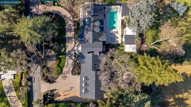 1749 Alameda Diablo, Diablo, CA 94528