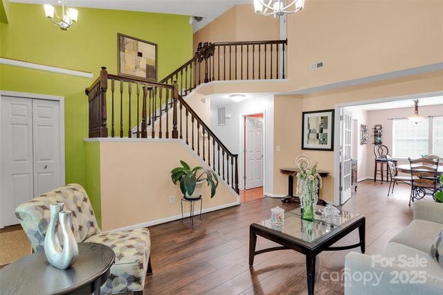 11219 Kempsford Drive, Charlotte, NC 28262