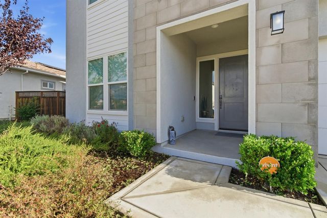 3233 Kipling Dr, Lathrop, CA 95330