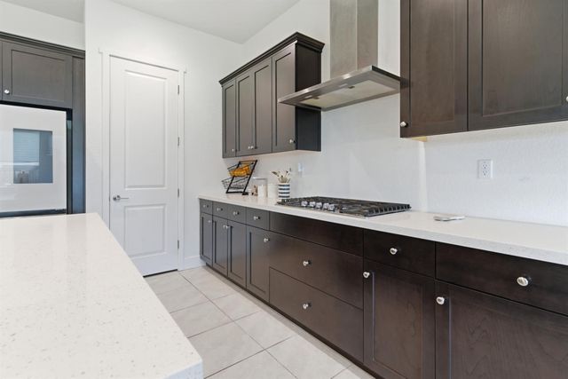 3233 Kipling Dr, Lathrop, CA 95330