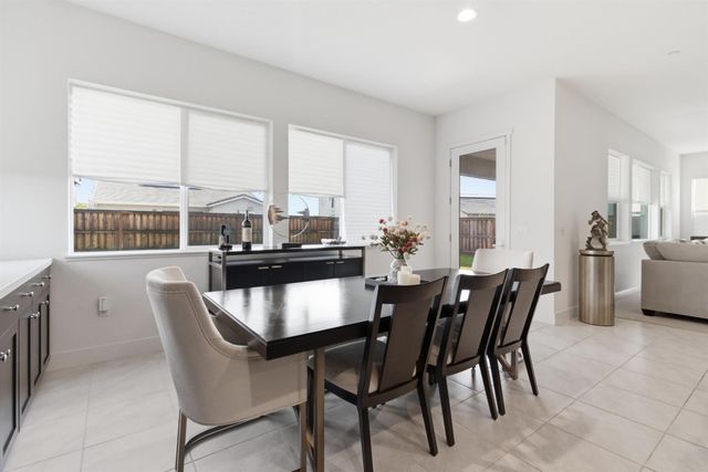 3233 Kipling Dr, Lathrop, CA 95330