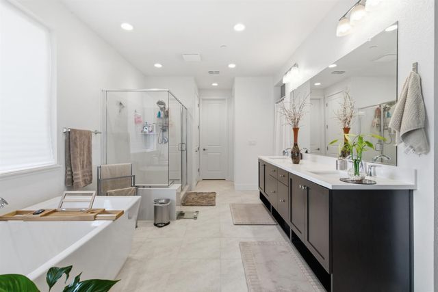 3233 Kipling Dr, Lathrop, CA 95330