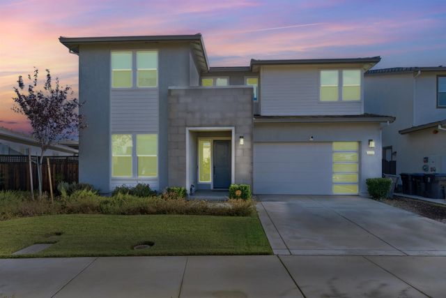 3233 Kipling Dr, Lathrop, CA 95330