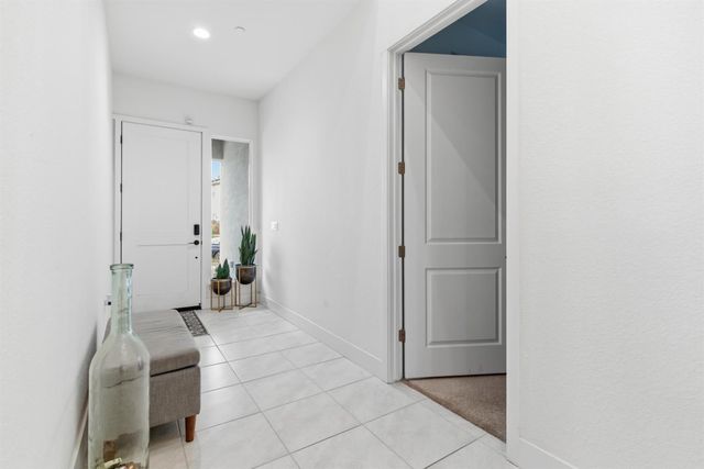 3233 Kipling Dr, Lathrop, CA 95330