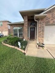 8315 Quest Court, Rosharon, TX 77583