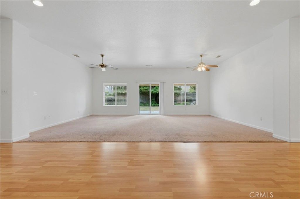 Image 13 of property listing at 6111 W Pryor Avenue, Visalia, CA 93277
