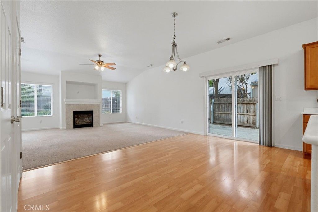 Image 28 of property listing at 6111 W Pryor Avenue, Visalia, CA 93277