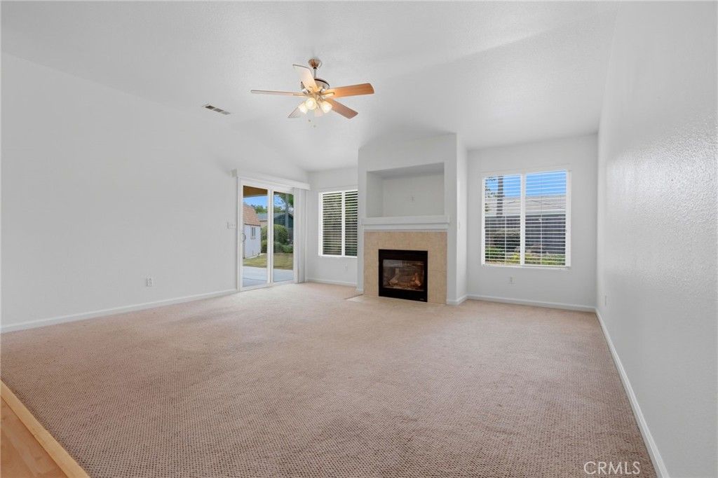 Image 31 of property listing at 6111 W Pryor Avenue, Visalia, CA 93277