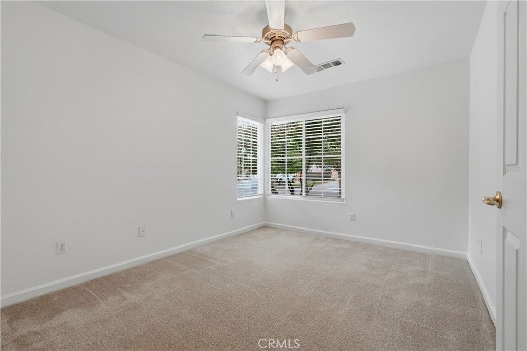 Image 39 of property listing at 6111 W Pryor Avenue, Visalia, CA 93277