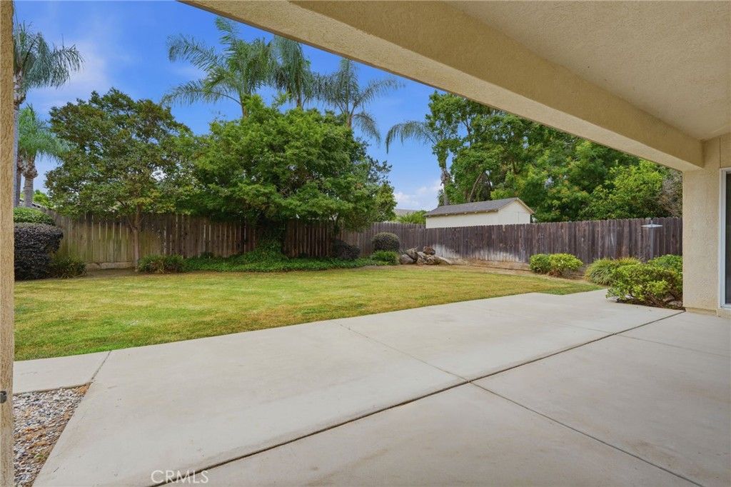 Image 52 of property listing at 6111 W Pryor Avenue, Visalia, CA 93277
