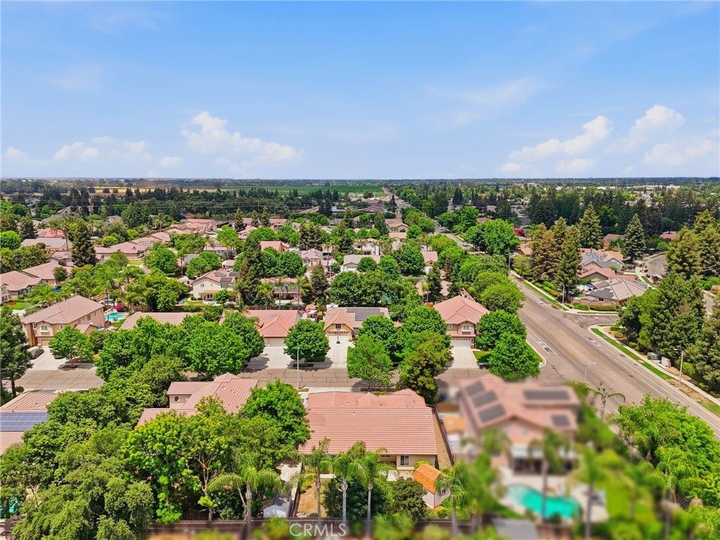Image 63 of property listing at 6111 W Pryor Avenue, Visalia, CA 93277
