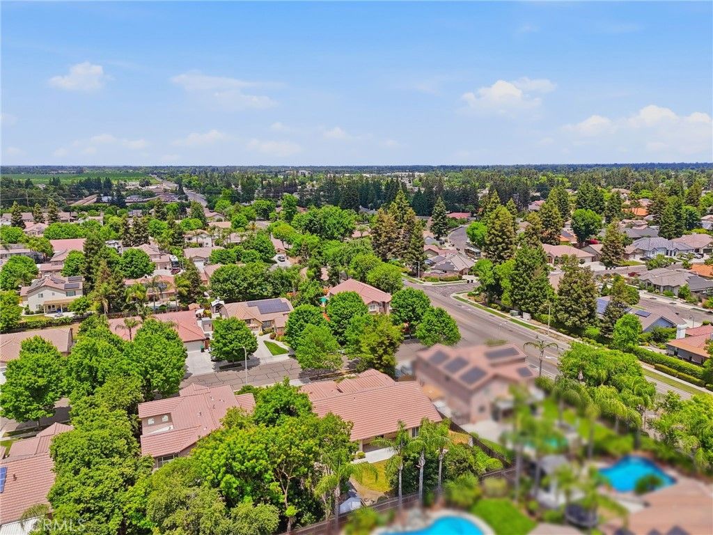 Image 64 of property listing at 6111 W Pryor Avenue, Visalia, CA 93277