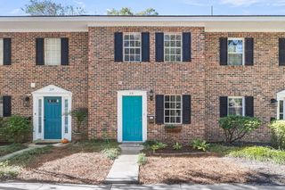 221 Heritage Circle, Mount Pleasant, SC 29464