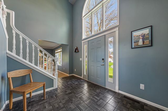 1424 Fairway Drive, Faribault, MN 55021