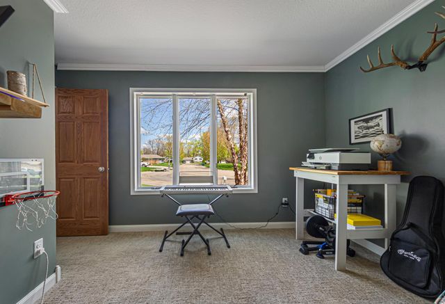 1424 Fairway Drive, Faribault, MN 55021