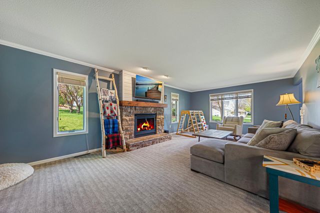 1424 Fairway Drive, Faribault, MN 55021