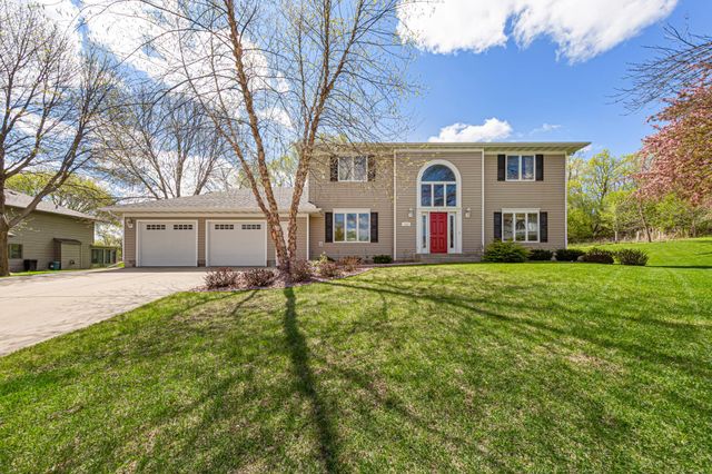 1424 Fairway Drive, Faribault, MN 55021
