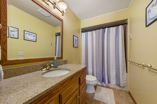 1424 Fairway Drive, Faribault, MN 55021