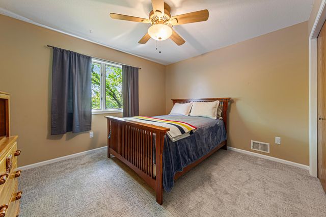 1424 Fairway Drive, Faribault, MN 55021