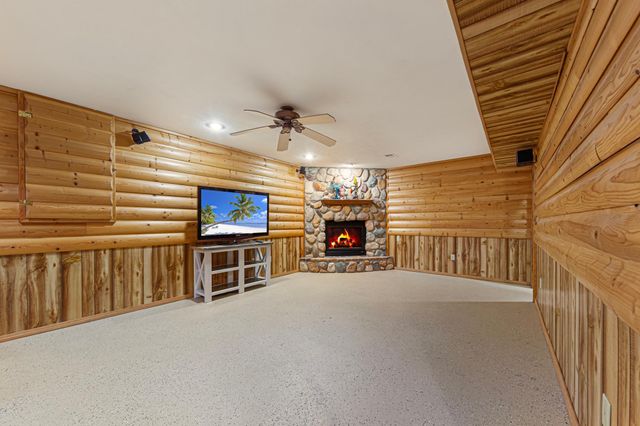 1424 Fairway Drive, Faribault, MN 55021