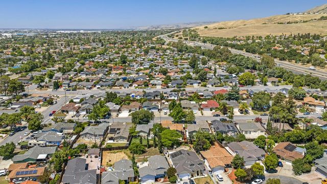 448 Greathouse Drive, Milpitas, CA 95035