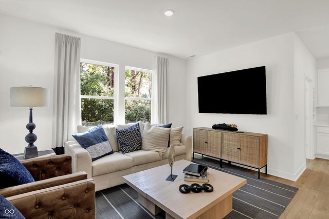 8118 Ridge Line Drive, Pendleton, IN 46064