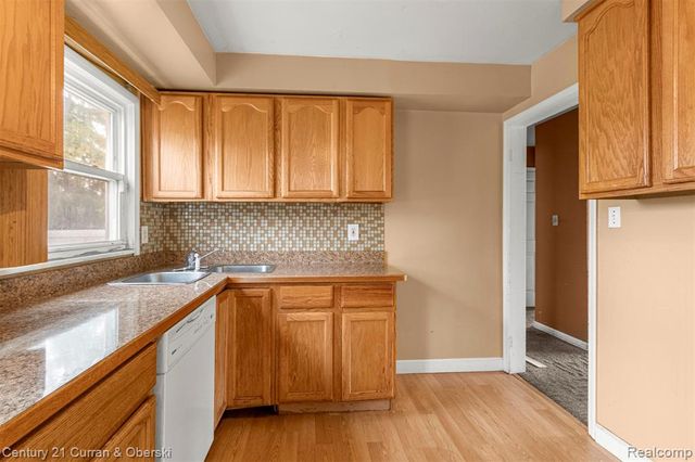 291 Arlington Street, Inkster, MI 48141